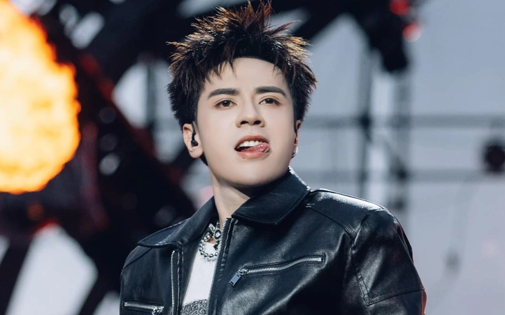 Hoa hậu Thiên Ân nói gì sau khoảnh khắc 'hất tay fan' - Ảnh 3.