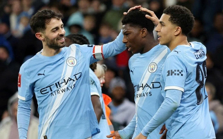 Cầu thủ Indonesia bị cấm thi đấu suốt đời vì đá xấu - Ảnh 5.