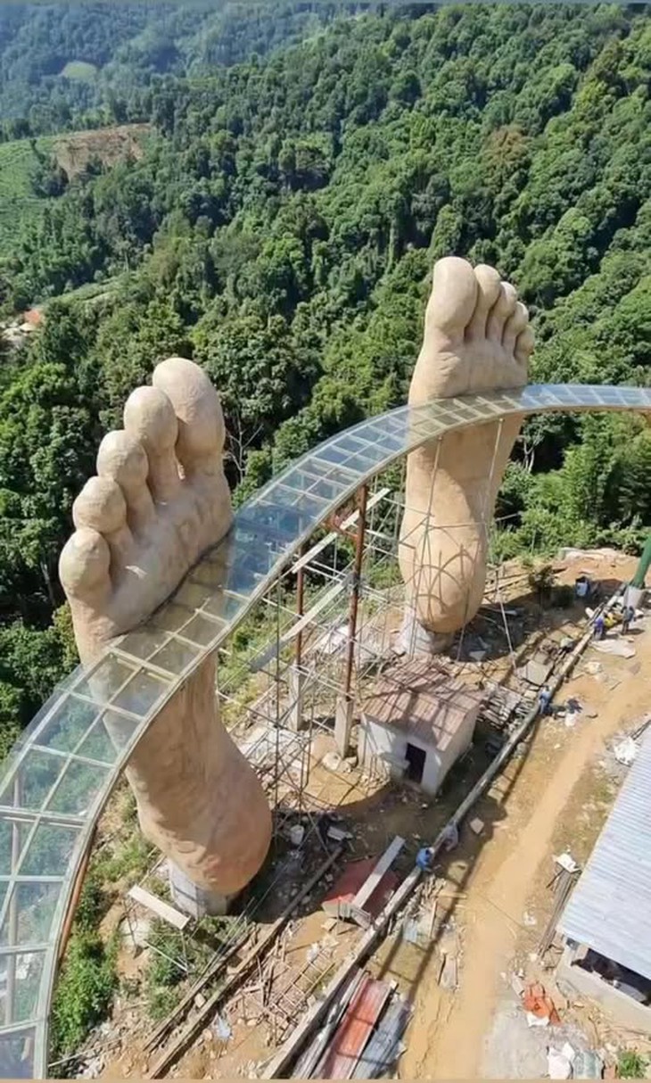 Cầu Vàng - Ảnh 1.