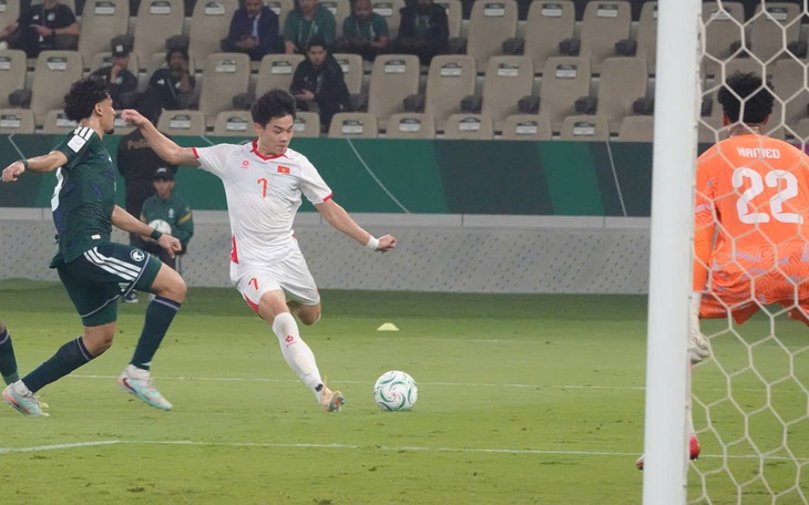 Vợ tá hỏa khi chồng 'cảnh sát' hóa ra là kẻ sát nhân - Ảnh 3.