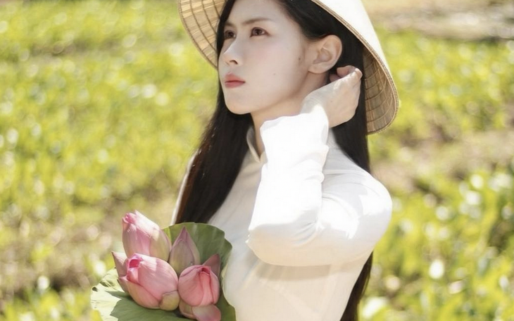 Cầu thủ lập cú đúp vào lưới Real Madrid từng là thợ điện - Ảnh 5.