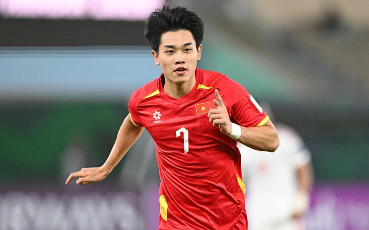 Màn ăn mừng đáng... buồn nhất sự nghiệp thủ môn U23 Jordan - Ảnh 2.