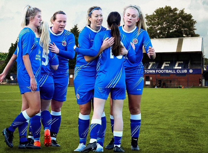 bóng đá nữ - Ảnh 1.