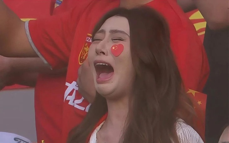 Đình Bắc trông thế nào khi đội bóng CAHN đu trend #throwback2016? - Ảnh 7.