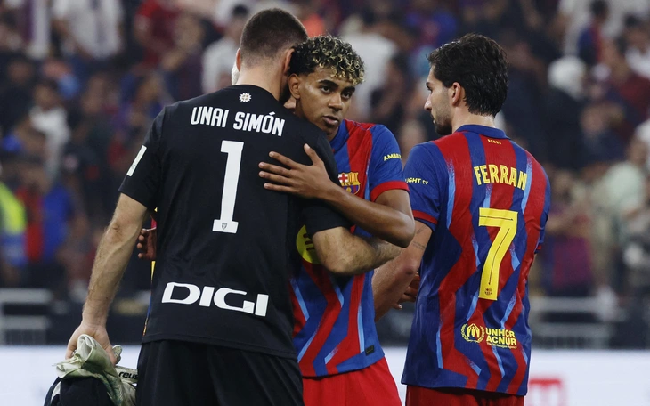 Ba đội hàng đầu thế giới ‘chào xuân’ cùng Lân Sư Rồng Việt Nam - Ảnh 3.