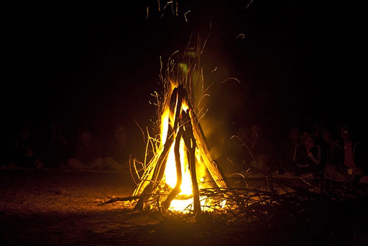 Đố vui: Cái gì không có cánh mà biết bay? - Ảnh 12.