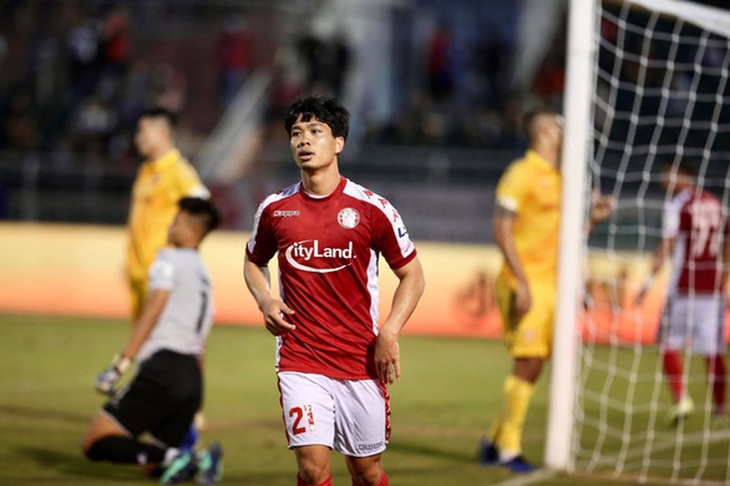 Công Phượng vẫn luôn là cái tên có sức hút với người hâm mộ. Ảnh: Nguyên Khôi.