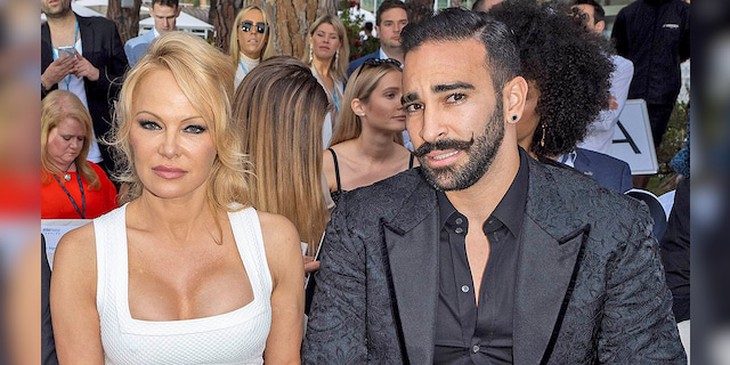 Pamela Anderson và Adil Rami từng là cặp đôi tai tiếng của giới bóng đá - showbiz.