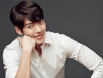 Kim Woo Bin gây xúc động với hành động đặc biệt với fan quá cố