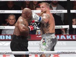 Khán giả đòi lại tiền vì Mike Tyson và Jake Paul đánh quá chán