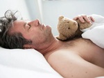 Có đến 1/2 người đã lớn tồng ngồng vẫn ôm gấu bông ngủ