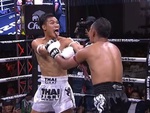 Võ sĩ lè lưỡi lêu lêu bị Saenchai hạ knock out