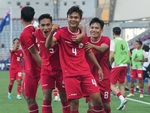 Thắng U23 Úc, cổ động viên ví U23 Indonesia đá như tuyển Anh