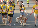 Cuộc thi chạy bộ cùng thú cưng ngộ nghĩnh