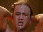 Cảnh tắm viral nhất phim Việt khiến dân tình phì cười
