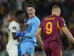 Kỳ lạ: AS Roma đá 3 quả phạt đền liên tiếp đều không vào tại Europa League