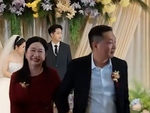 Bố nhún nhảy sung sướng khi con trai có vợ