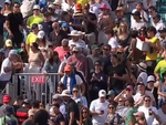 Khán giả đồng loạt rời khỏi sân vì lý do ngớ ngẩn tại Miami Open