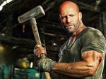 'Mật vụ phụ hồ' cà khịa Jason Statham?