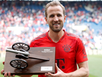 Bayern Munich lục đục nội bộ vì vợ Harry Kane và các nàng WAGs