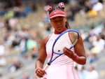 Naomi Osaka nổi quạu vì bị gọi dậy lúc hừng sáng để thử doping