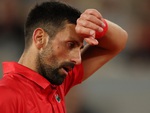 Alcaraz và Sinner đang xem Djokovic là 'bia bắn' để khẳng định tên tuổi