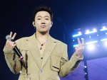 Lý do Trấn Thành vắng mặt 2 đêm concert 'Anh trai say hi' tại Mỹ