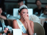 Kim Duyên phản hồi câu chuyện về sự cố 