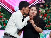 Quyền Linh mai mối thành công cho cô nàng 32 tuổi chưa một mối tình vắt vai