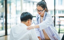 Chẩn đoán ung thư: Hãy tin chuyên môn y tế, đừng tin Google