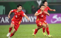 Bầu Đức thưởng 1 tỉ đồng và hứa tặng thêm 2 tỉ cho U23 Việt Nam nếu thắng bán kết