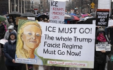 Ảnh tuyển người biểu tình chống Tổng thống Trump lan truyền rầm rộ, sự thật là gì?