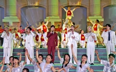 Yêu cầu thẩm định chặt chẽ các chương trình nghệ thuật có người nổi tiếng trên mạng xã hội