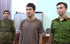 Khởi tố thanh niên đâm chết bạn của mẹ