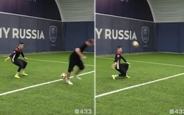 Siêu phẩm đánh gót biến thủ môn thành "chàng hề"