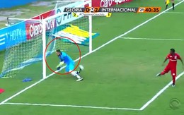 Thủ môn bắt penalty không hiểu vì sao cản được bóng dù đoán sai hướng