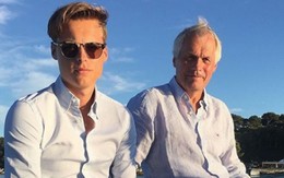 Đã giàu còn đẹp trai: Đây đích thị là chàng trai nhiều cô gái khao khát.