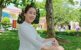 Qua mặt 830.762 thí sinh, hai cô nàng 'bế' điểm 10 môn Ngữ Văn tốt nghiệp THPT về nhà!