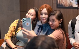 Nhận lời thách thức của Thu Trang, Hiền Hồ thành nhân viên bán vé và cái kết bất ngờ