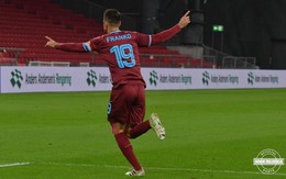 Bàn thắng hài hước: Ép cầu thủ đối phương phản lưới nhà