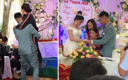Chú rể bật khóc như đứa trẻ khi bế mẹ liệt lên trao quà cưới