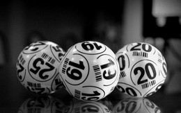 20 người Nam Phi cùng trúng số độc đắc bằng dãy số kỳ lạ