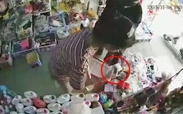 Thanh niên đưa tờ 500.000 lừa thối tiền bị cô gái làm cho bẽ mặt