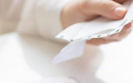 Vua Còm 22/2: Sinh viên tiêu 100 triệu đồng một tháng có phung phí?