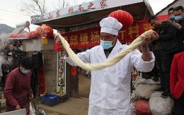 Đời lộn ngược, anh bán mì nổi tiếng sau một đêm nhờ mạng xã hội