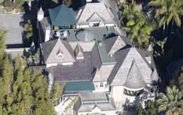 Johnny Depp vắng nhà, kẻ trộm thản nhiên vào tắm rửa, uống rượu