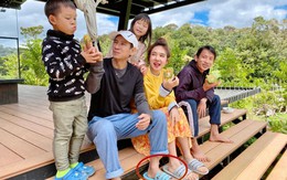 Fan giật mình khi Lý Hải thu trăm tỉ từ phim mà vẫn đi dép rách