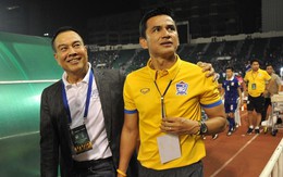 CĐV Thái nổi điên khi HLV Nhật bị sa thải, đòi Kiatisuk về lại