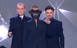 Màn biểu diễn nhảy robot siêu đỉnh khiến giám khảo trầm trồ