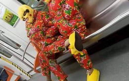 Ảnh vui 21/10: Biệt đội Squid Game đi mua đồ chạp phô, bát phố Việt